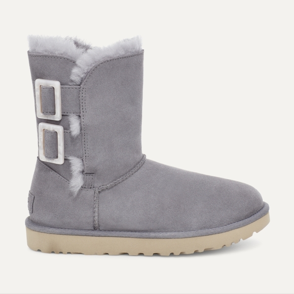 UGG Bailey Fashion Buckle Soft Amethyst Gray Sheepskin size 9 Boot - Picture 1 of 5